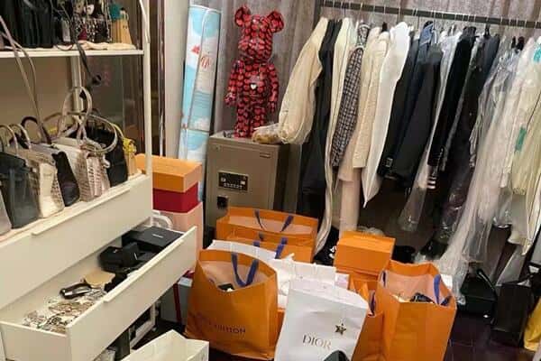 南宁市宾阳回收一线品牌衣服